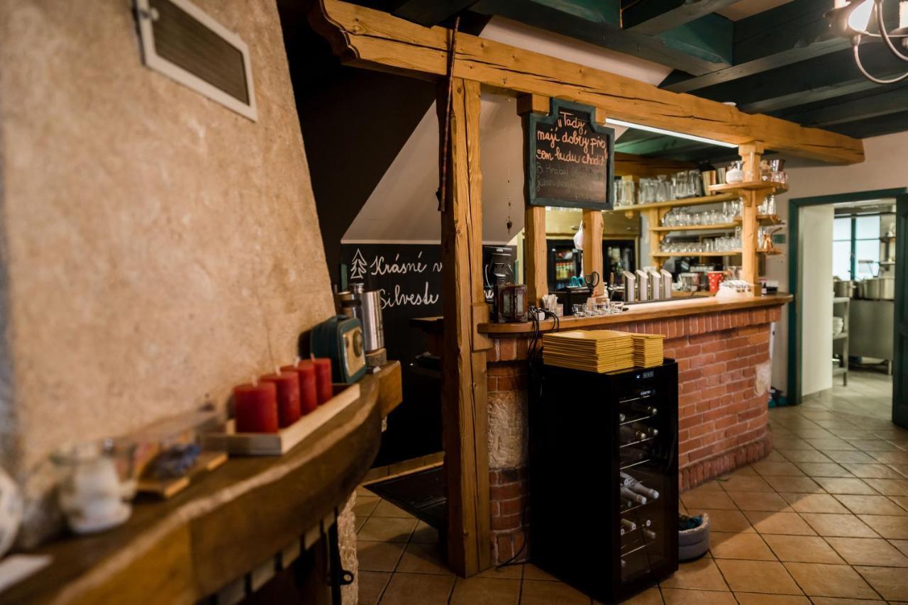 Na Kopecku Ad 1795 - Penzion S Restauraci A Wellness V Podkrkonosi Dvůr Králové nad Labem Eksteriør billede