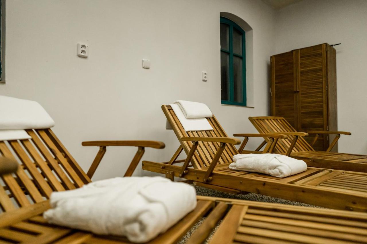 Na Kopecku Ad 1795 - Penzion S Restauraci A Wellness V Podkrkonosi Dvůr Králové nad Labem Eksteriør billede